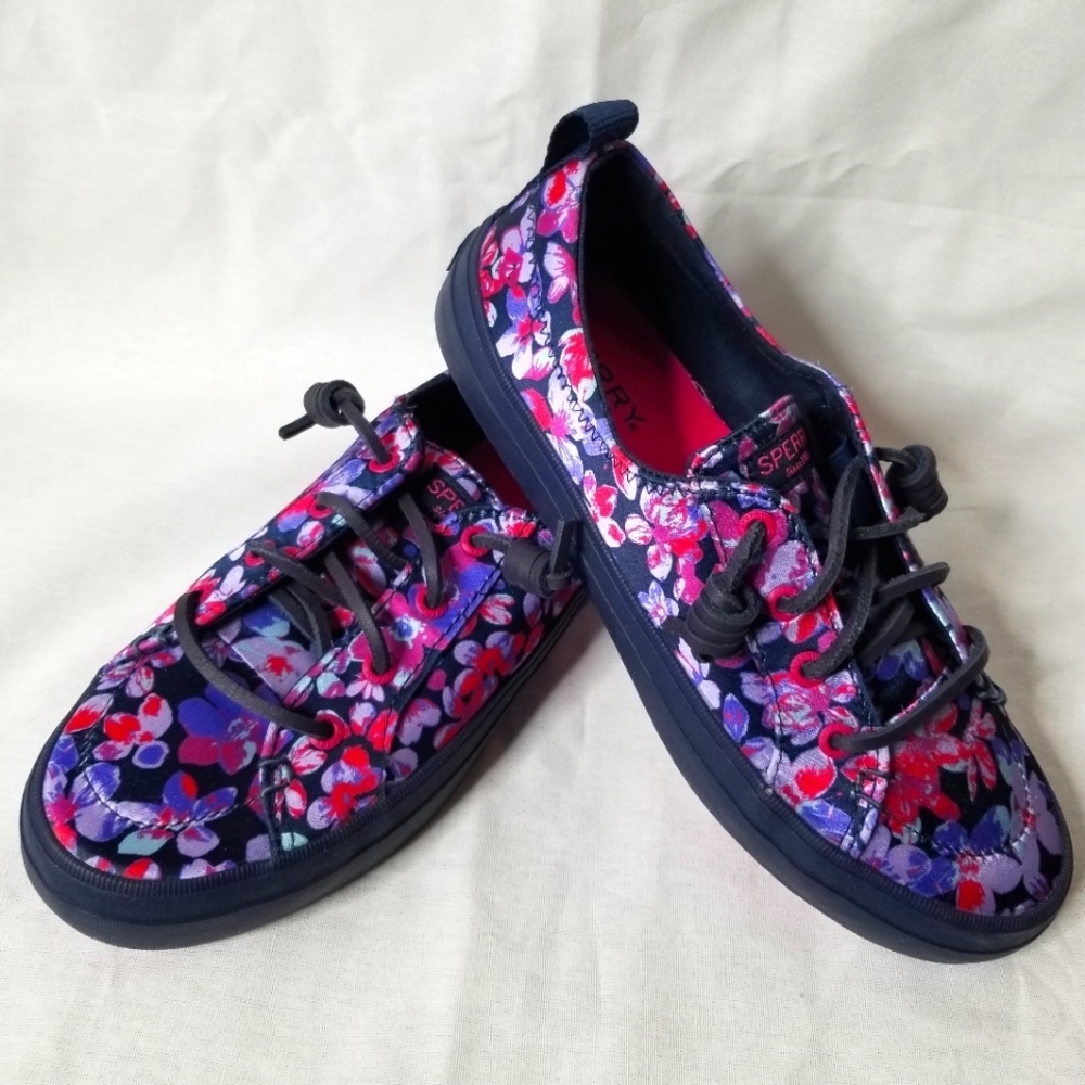 Sperry Women's Crest Vibe Sneaker, Blue Floral Women's size 6